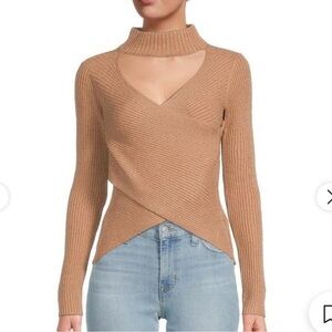 NWOT Astr Tan Front Coutout Sweater